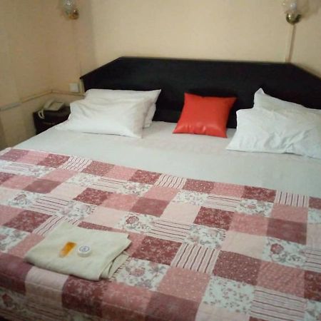 To Be Hotel Кумаси Экстерьер фото