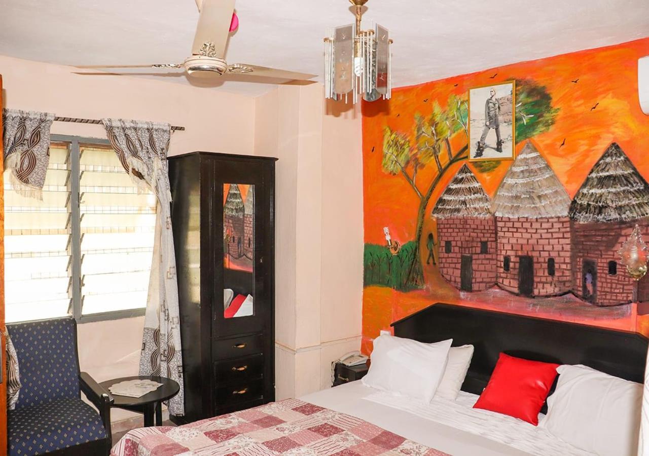To Be Hotel Кумаси Экстерьер фото